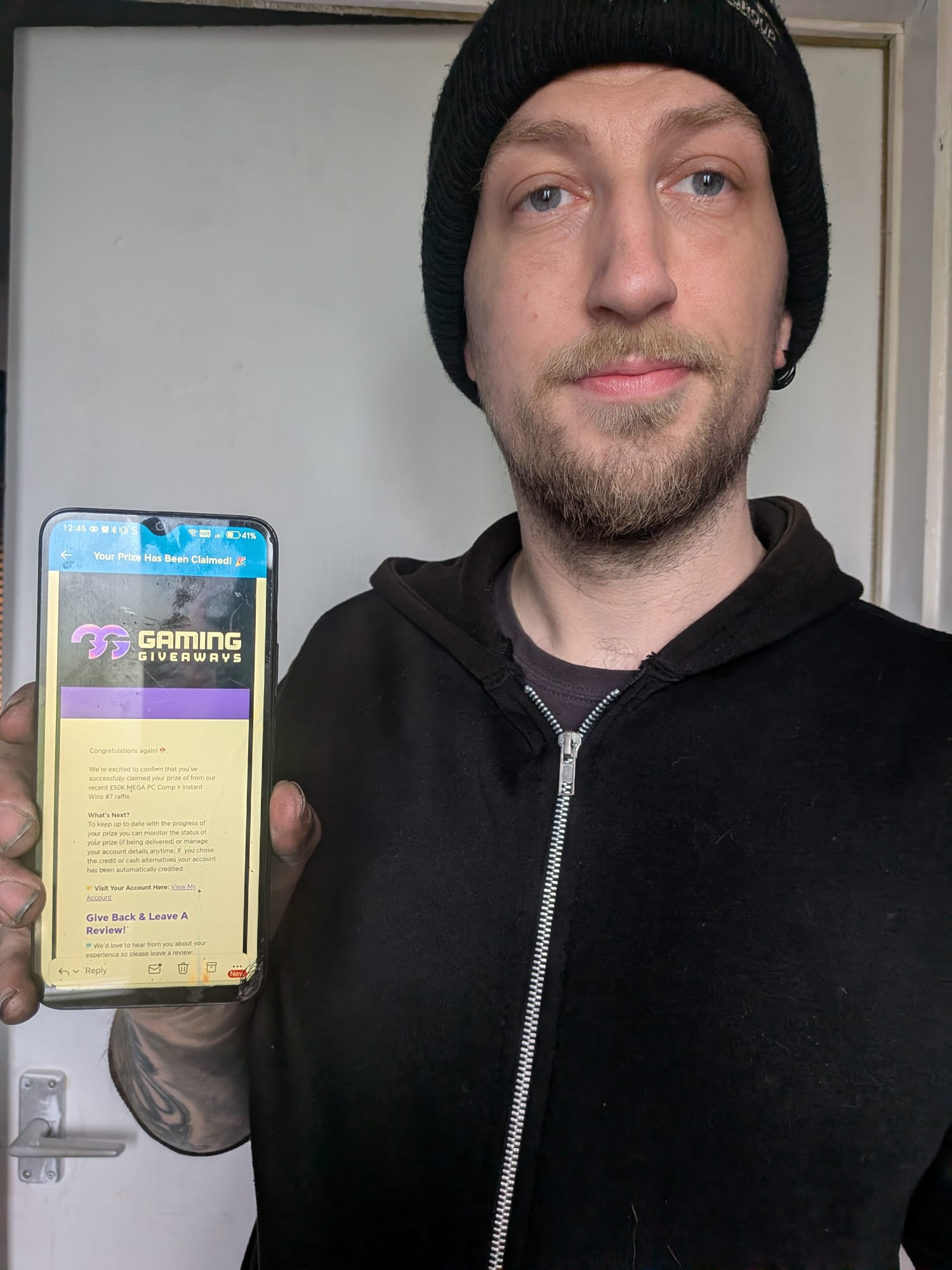 Anthony Cuthbert - Instant win on £50k Mega pc comp